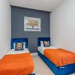 Garden I Two Bedroom I Two Bathroom I Slp 6 Guests