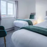 Gower Hideaway - 3 Bed Apartment - Ocean Breeze