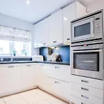 The Beachhouse - 2 Bed Townhouse - Saundersfoot