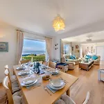 4 Bed In Aberdovey Dy013