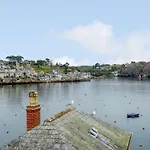 3 Bed In Polruan Pc040
