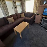Palm Grove Pg33 3 Bed Deluxe Caravan Golden Palm