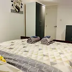 Bethel Suite By Sasco - 1X Free Parking Space
