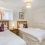4 Bed In Brixham Bx072