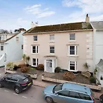 Beach Front Flat Shaldon With Parking