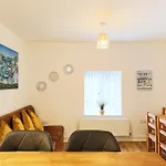 Hythe Townhouse Retreat
