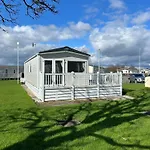 Bertie-By-The-Sea At Hoburne Naish