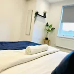 Margate Spacious Apartment - 5 Min Walk To Beach