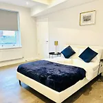 Margate Spacious Apartment - 5 Min Walk To Beach