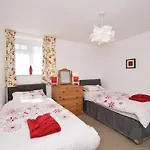 3 Bed In Westward Ho 46837