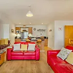 2 Bed In Newquay 73960