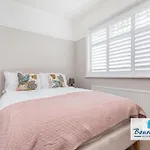 Bournecoast: Spacious Flat Near Beach/Shops-Fm9586