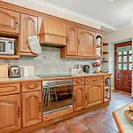 2 Bed Property In Edinburgh 53898