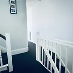 Seaview Loft Apartment Whitley Bay Free Onsite Parking