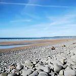 2 Bed In Appledore Pilot