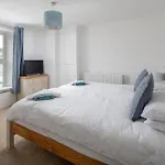 4 Bed In Portmellon 48109
