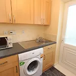 4 Bed In Seahouses Cn074