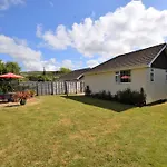 2 Bed In Brighstone Ic132