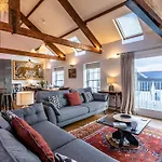 5 Bed In Appledore 73612