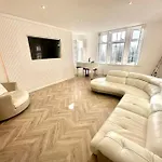 2 Bed Sea View Retreat