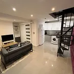 Chic Brighton Townhouse