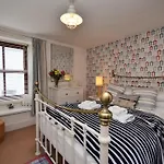 2 Bed In Brixham Bx021