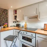 Cow And Cockle - Quirky Cottage In The Centre Of Deal