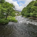 Cwm Caeth Cottage