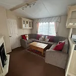 Eagle 63, Scratby - California Cliffs, Parkdean, Sleeps 6, Pet Friendly, Bed Linen And Towels Included - Close To The Beach
