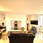 3 Bed In Ilfracombe Darwi