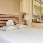 Solent Village 41