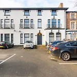 Cosy Merseyside Retreat