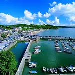 Glendale Saundersfoot