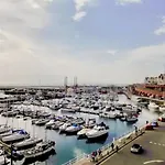 Sohot Stays Beach Haven Apt With Sea Views A Balcony & Free Parking