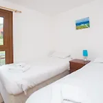 Chalet Seventyfour