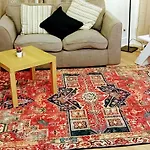 Aaron'S Holiday Home