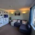 Top Location Perranporth Apartment