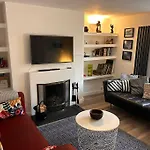 Waves Cottage, Newquay.