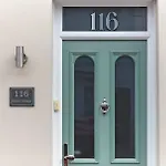 Spacious Coastal Cottage Close To Beach - Bailey Cottage