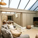 The Apple Loft At Jordan House