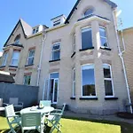 Seaview 6 Bedroom Villa, Ilfracombe