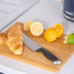 Peach Apartment - Central Location - Free Parking, Self-Check-In, Fast Wifi, Smarttv With Netflix By Yoko Property