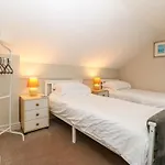 Oak Cottage