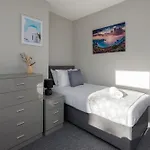 Index House - Air Host & Stay - Free Parking