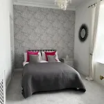 Seaside Retreat No 8