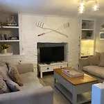 Delightful 3 Bedroomed Cottage In Llandudno