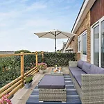 2 Bed In Aberdovey 91946