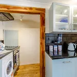 2 Bed In Seahouses Cn116