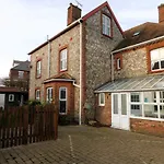 Corner House