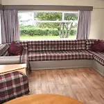 Albany Bronze - Pet Friendly Lc19